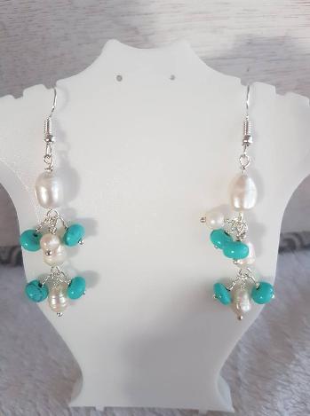 Boucles d'oreilles 2 rangs avec perles de rivière et pierre semi-précieuse en turquoise